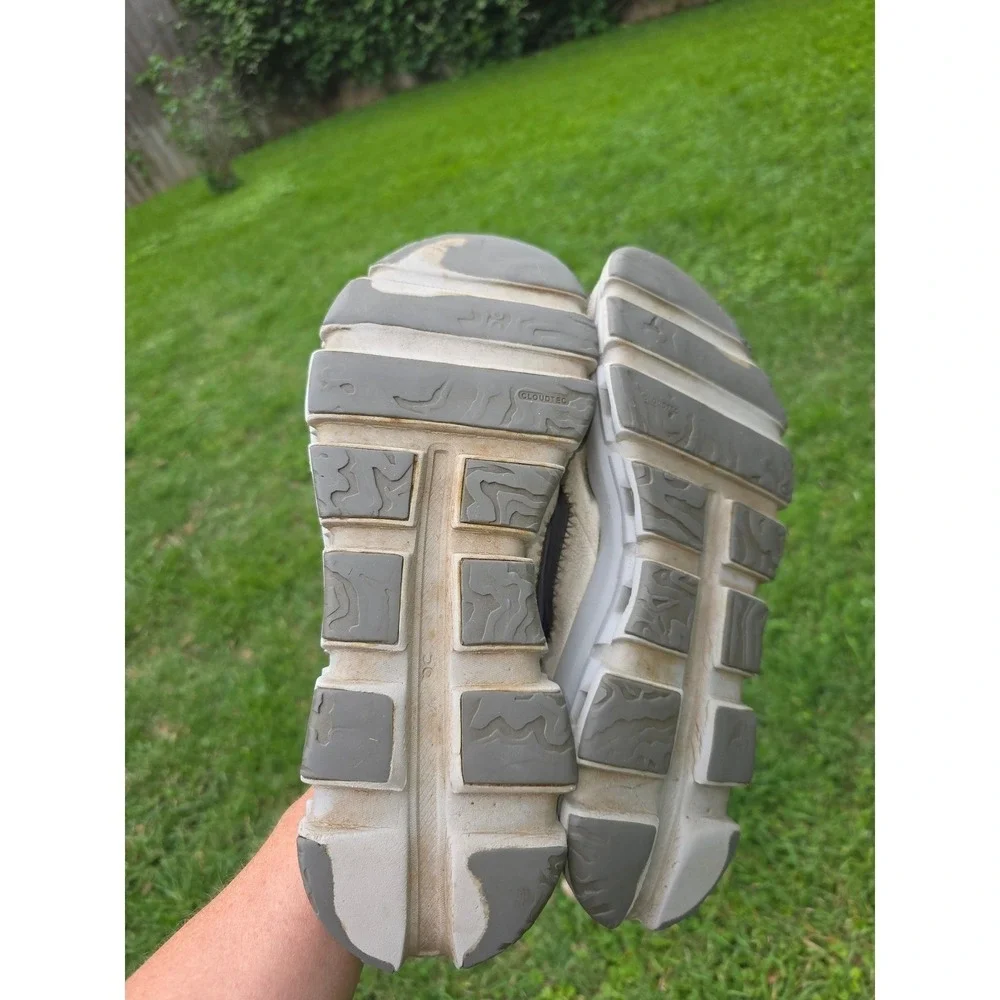 On Running Cloudaway Grey Beige Travel Sneakers Mens 13 CloudTec Toggle Lace
